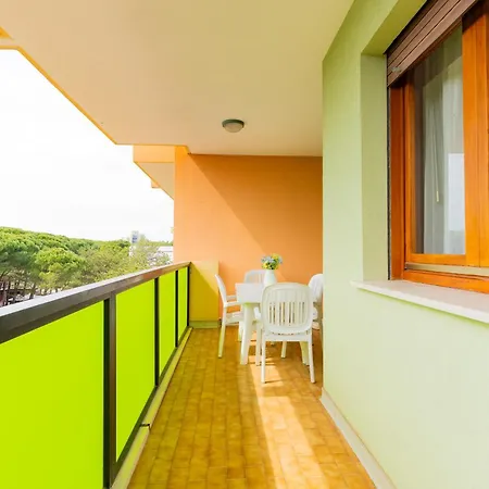 Castello Apartment *